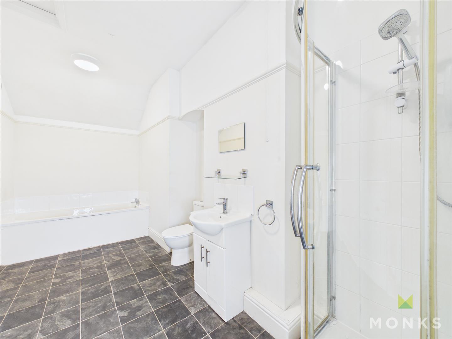 2 Hillside, Shrewsbury, SY4 3LQ To Let
